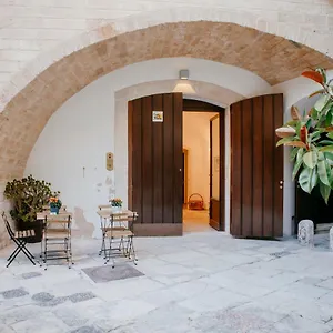  Frühstückspension La Casa Di Flora Italien